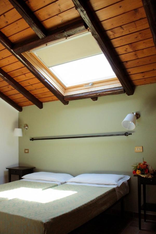 Bed and Breakfast Da Laura Brunate Exteriér fotografie