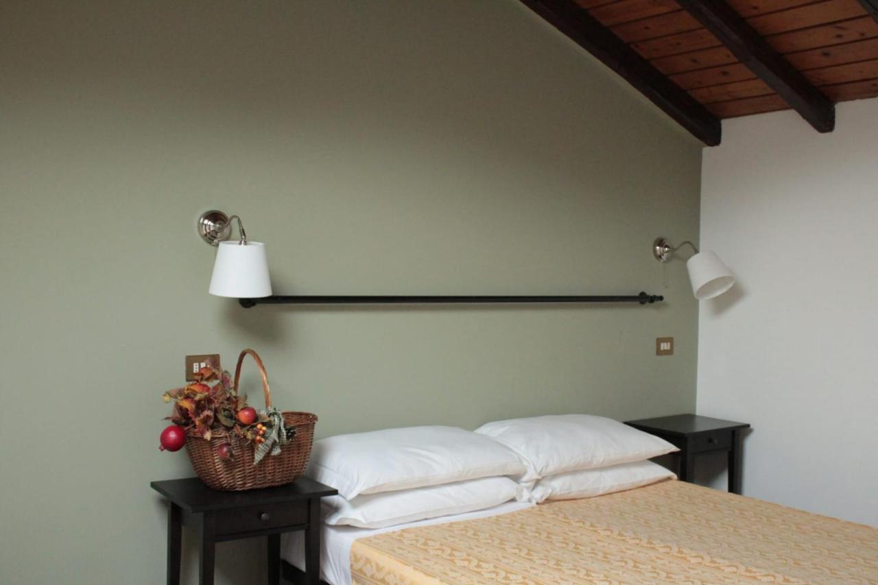 Bed and Breakfast Da Laura Brunate Exteriér fotografie