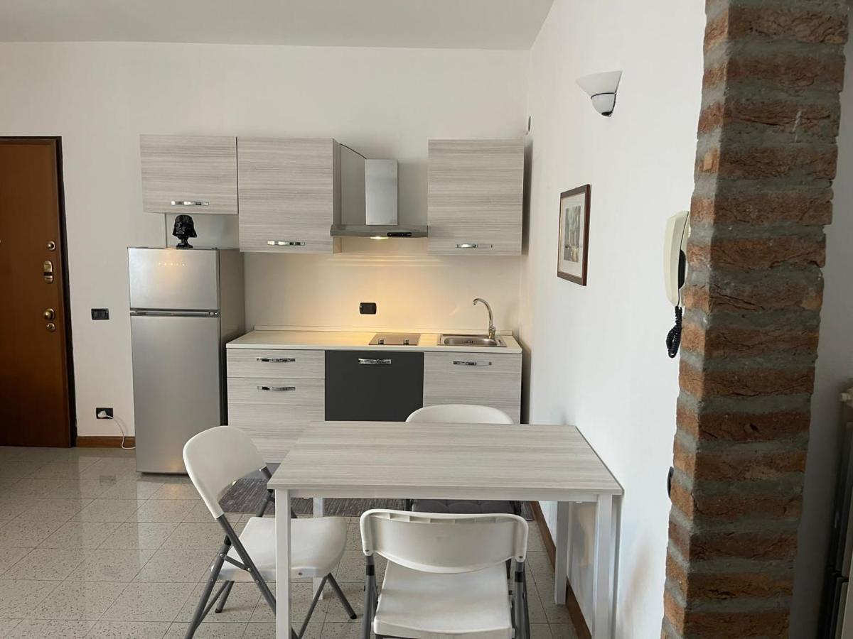 Bed and Breakfast Da Laura Brunate Exteriér fotografie
